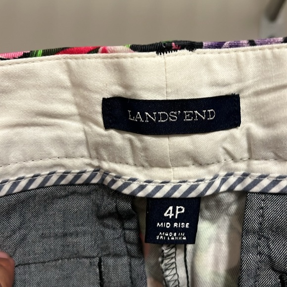 NWOT Host Pick Lands' End Women's 4 Petite Floral Mid Rise Shorts W/Pockets - Picture 2 of 12